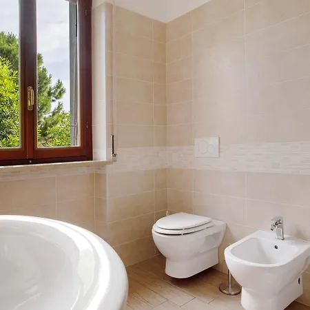 Appartement Lake Achilla 1 *