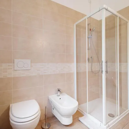 Apartment Lake Achilla 1 *